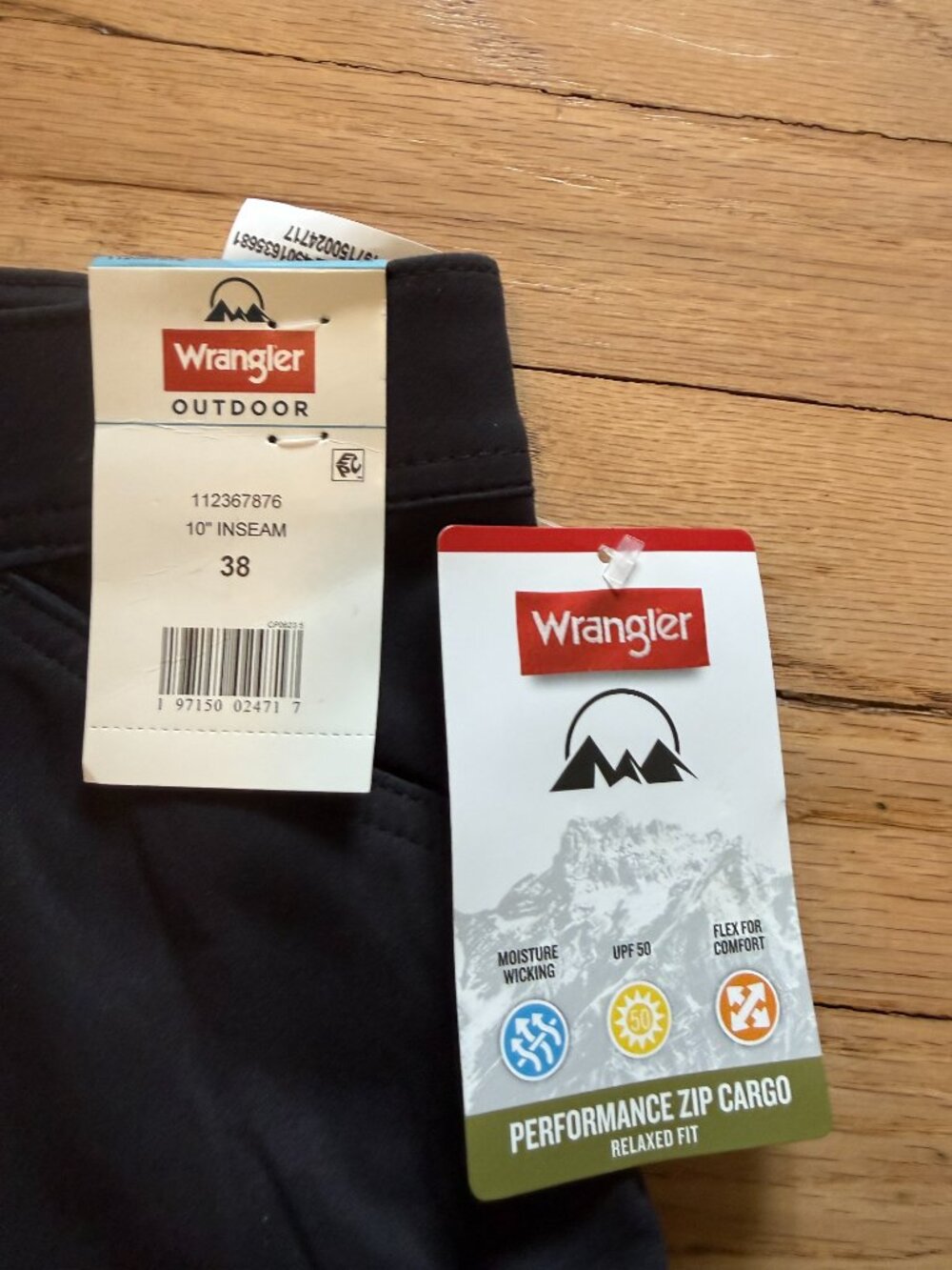 Wrangler Outdoor Performance Zip Cargo Shorts NWT Black - Picture 2 of 3